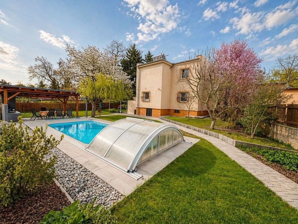 house for sale, 165 m², Vestecká, Vestec, Středočeský Region house for sale, 165 m², Vestecká, Vestec, Středočeský Region