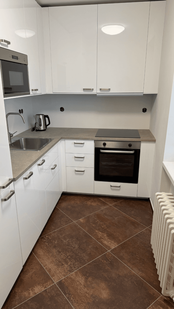 3 bedroom flat to rent, 68 m², Kpt. Fechtnera, Hradec Králové, Královéhradecký Region 3 bedroom flat to rent, 68 m², Kpt. Fechtnera, Hradec Králové, Královéhradecký Region