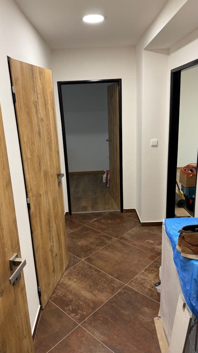 3 bedroom flat to rent, 68 m², Kpt. Fechtnera, Hradec Králové, Královéhradecký Region 3 bedroom flat to rent, 68 m², Kpt. Fechtnera, Hradec Králové, Královéhradecký Region