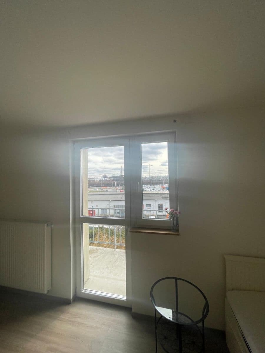 1 bedroom with open-plan kitchen flat to rent, 45 m², Mlýnská, Brno, Jihomoravský Region 1 bedroom with open-plan kitchen flat to rent, 45 m², Mlýnská, Brno, Jihomoravský Region