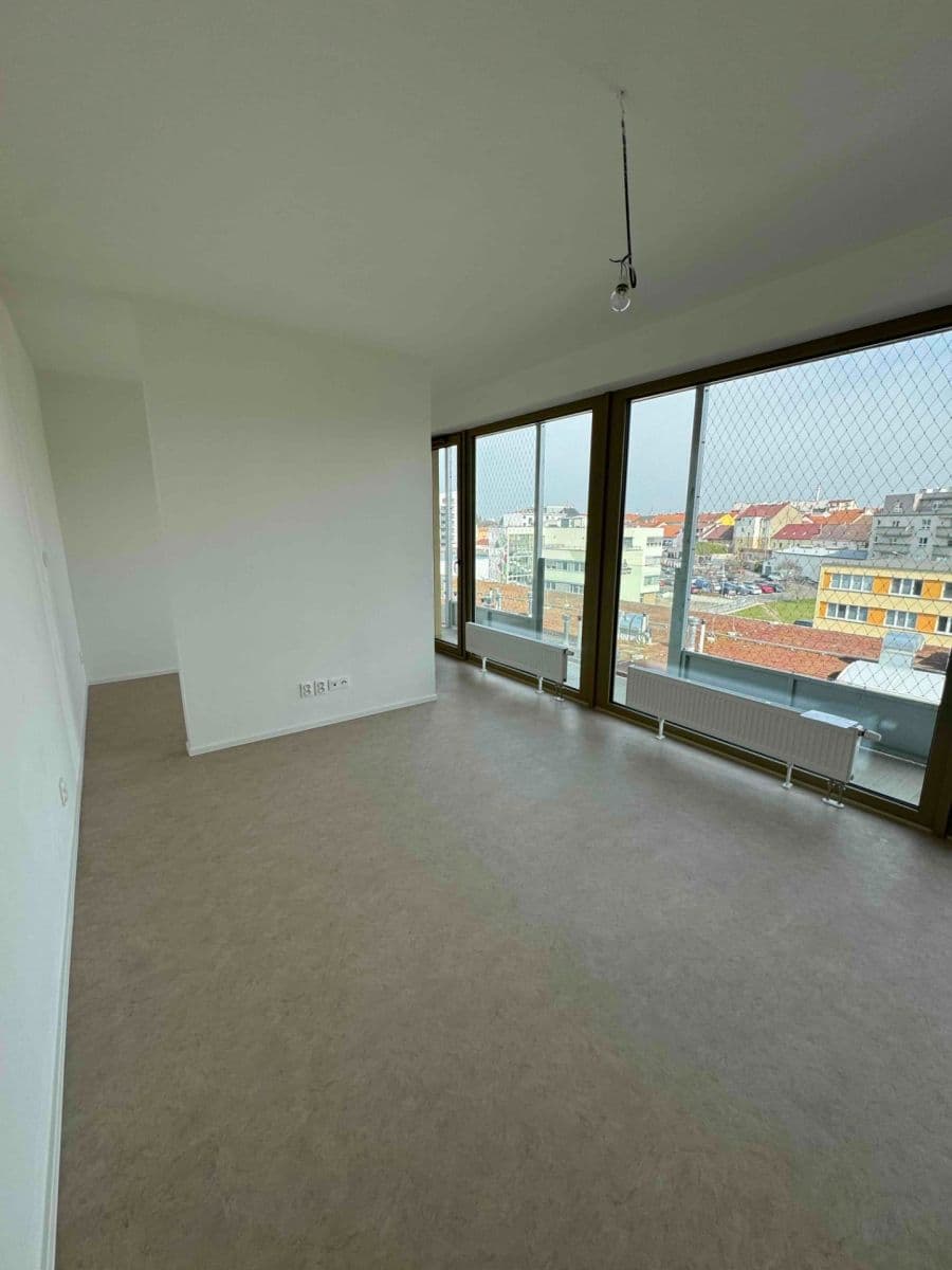 Studio flat to rent, 35 m², Zahradní, Plzeň, Plzeňský Region Studio flat to rent, 35 m², Zahradní, Plzeň, Plzeňský Region