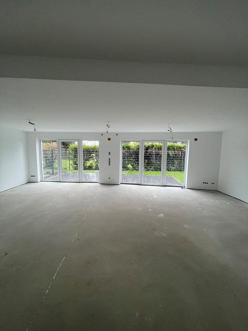 2 bedroom with open-plan kitchen flat to rent, 122 m², Kempen, North Rhine-Westphalia 2 bedroom with open-plan kitchen flat to rent, 122 m², Kempen, North Rhine-Westphalia