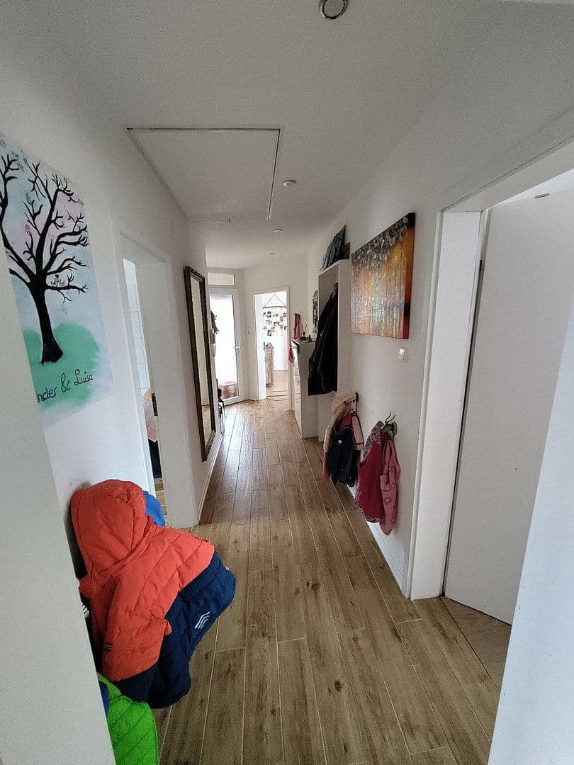 3 bedroom flat to rent, 120 m², Weinheim, Baden-Württemberg 3 bedroom flat to rent, 120 m², Weinheim, Baden-Württemberg