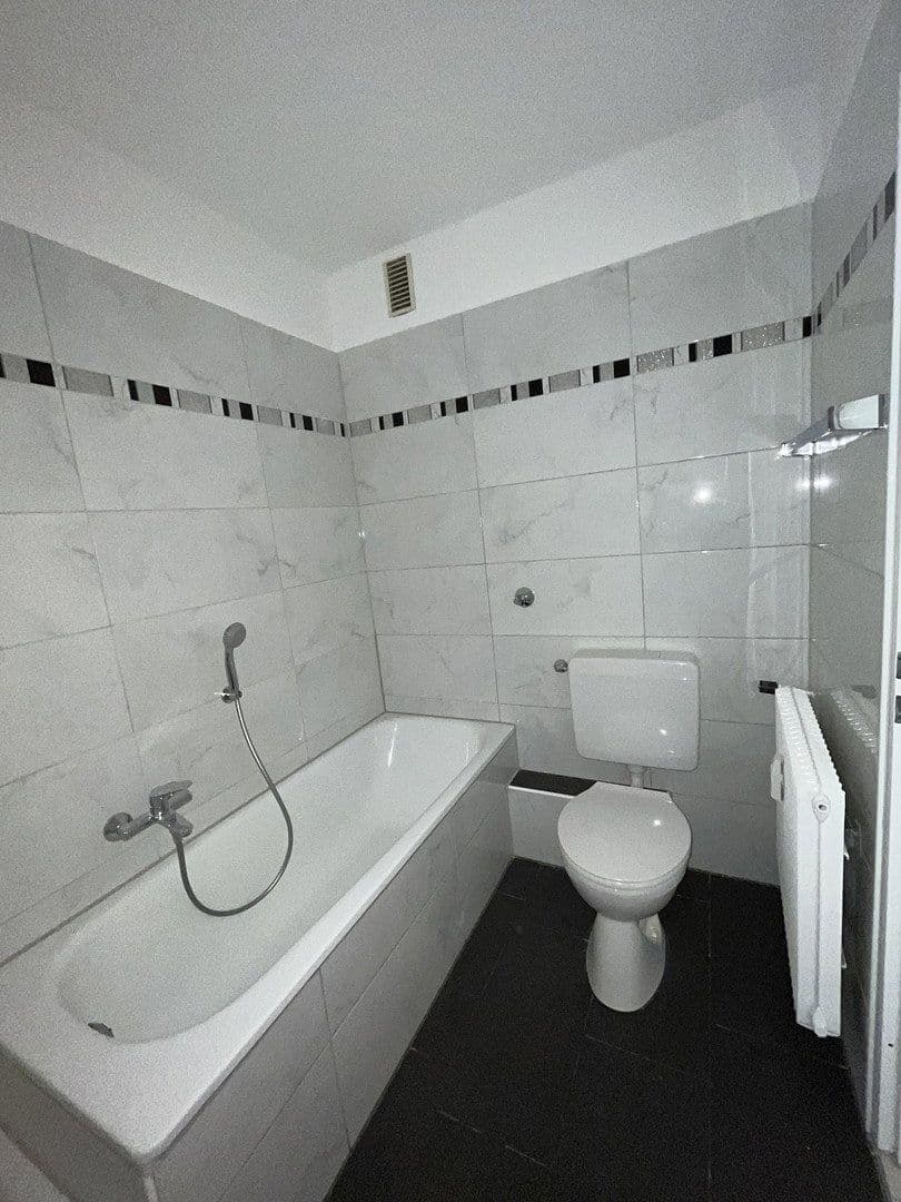 2 bedroom with open-plan kitchen flat to rent, 80 m², Bochumer Str. 72 b, Hattingen, North Rhine-Westphalia 2 bedroom with open-plan kitchen flat to rent, 80 m², Bochumer Str. 72 b, Hattingen, North Rhine-Westphalia