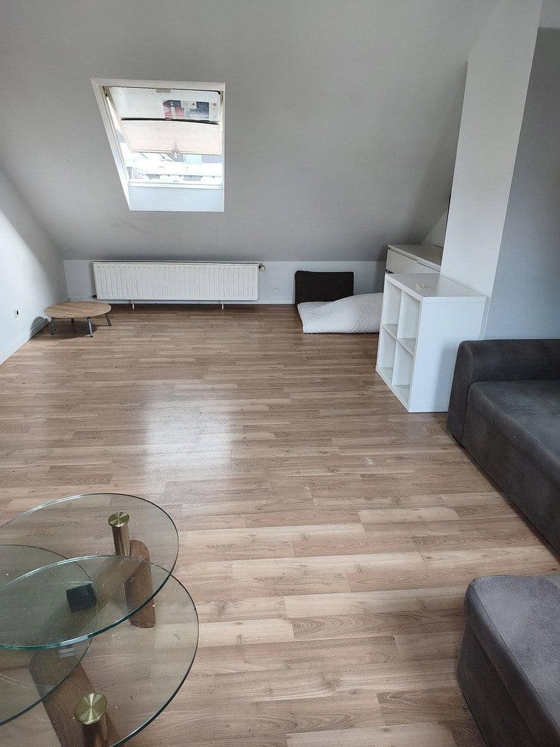 1 bedroom flat to rent, 40 m², Bergstr.8, Oberhausen, North Rhine-Westphalia 1 bedroom flat to rent, 40 m², Bergstr.8, Oberhausen, North Rhine-Westphalia