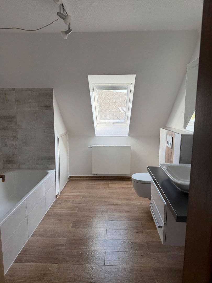 3 bedroom flat to rent, 90 m², Garbsen, Lower Saxony 3 bedroom flat to rent, 90 m², Garbsen, Lower Saxony