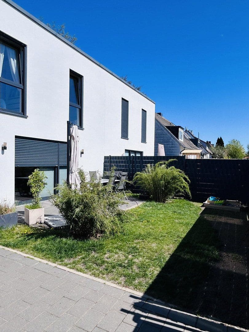 house for sale, 125 m², Isernhagen, Lower Saxony house for sale, 125 m², Isernhagen, Lower Saxony