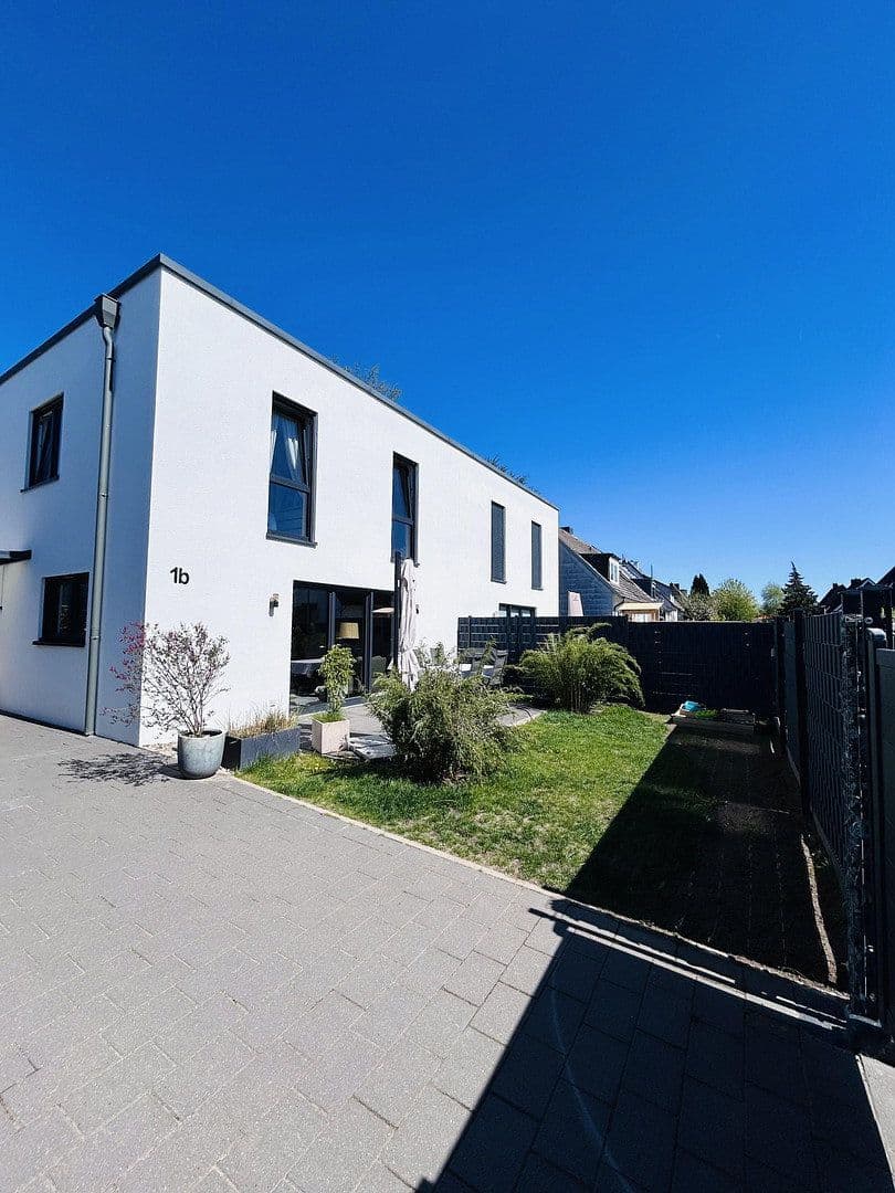 house for sale, 125 m², Isernhagen, Lower Saxony house for sale, 125 m², Isernhagen, Lower Saxony