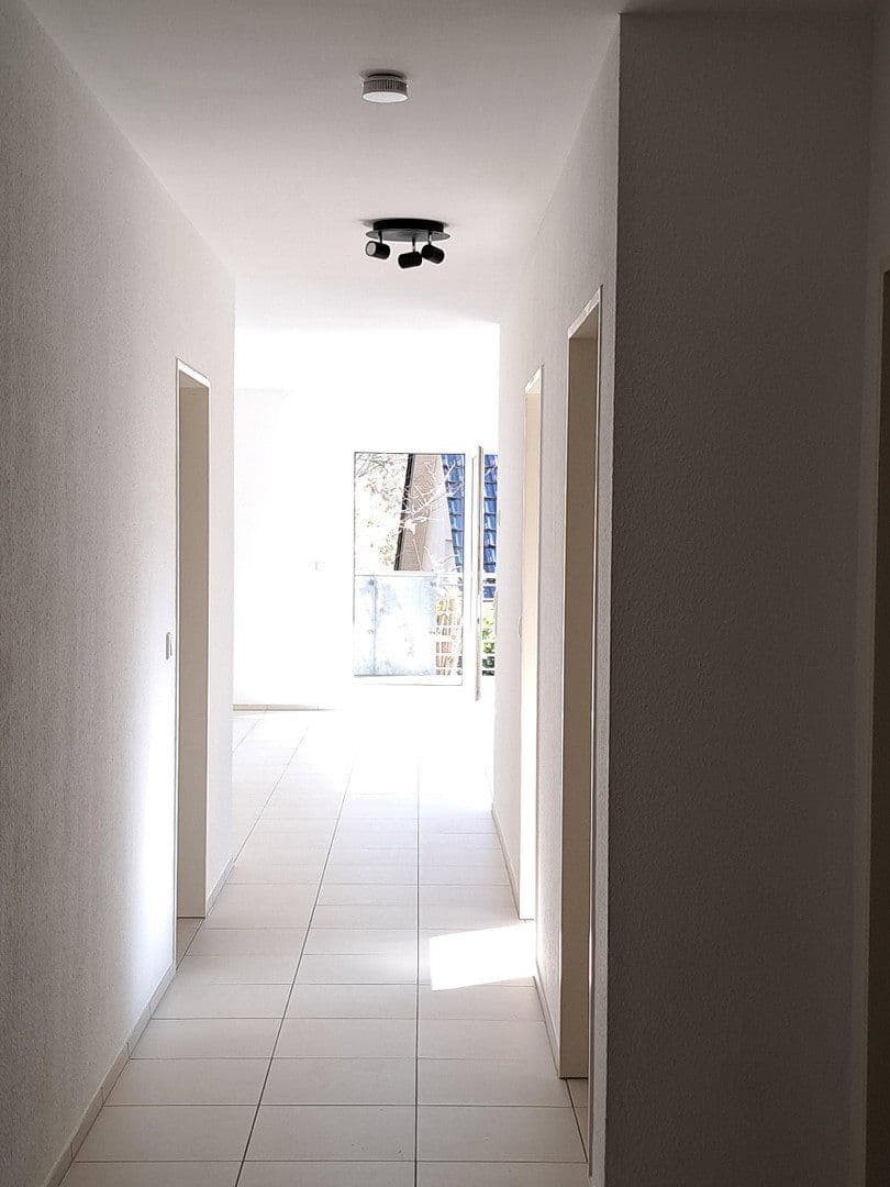 3 bedroom flat to rent, 107 m², Hausacker 10, Rösrath, North Rhine-Westphalia 3 bedroom flat to rent, 107 m², Hausacker 10, Rösrath, North Rhine-Westphalia