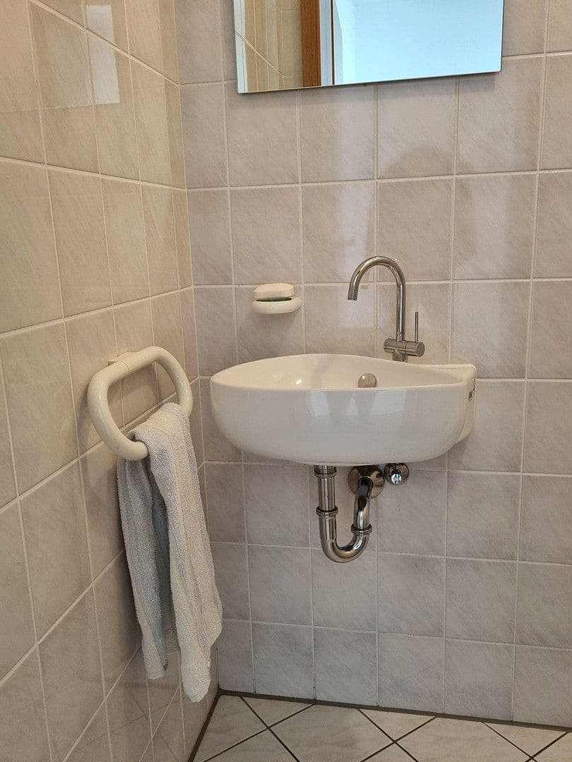 2 bedroom with open-plan kitchen flat to rent, 119 m², Bochum, North Rhine-Westphalia 2 bedroom with open-plan kitchen flat to rent, 119 m², Bochum, North Rhine-Westphalia