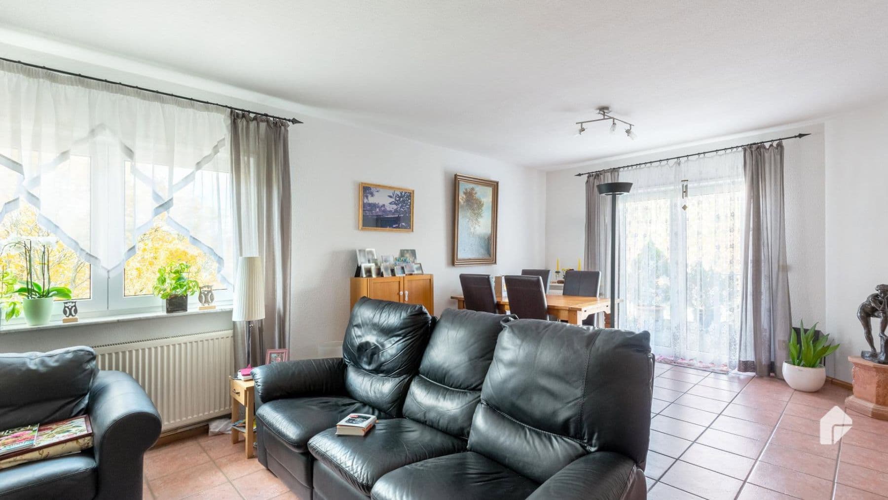 2 bedroom with open-plan kitchen flat to rent, 140 m², Niedernhausen, Hesse 2 bedroom with open-plan kitchen flat to rent, 140 m², Niedernhausen, Hesse