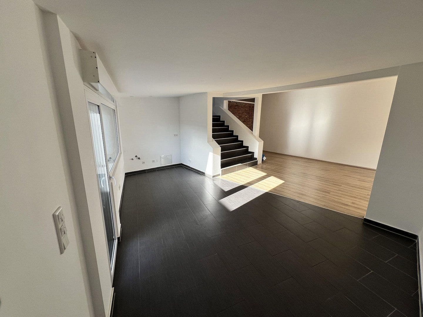 1 bedroom with open-plan kitchen flat to rent, 152 m², Worderberg 5, Wuppertal, North Rhine-Westphalia 1 bedroom with open-plan kitchen flat to rent, 152 m², Worderberg 5, Wuppertal, North Rhine-Westphalia