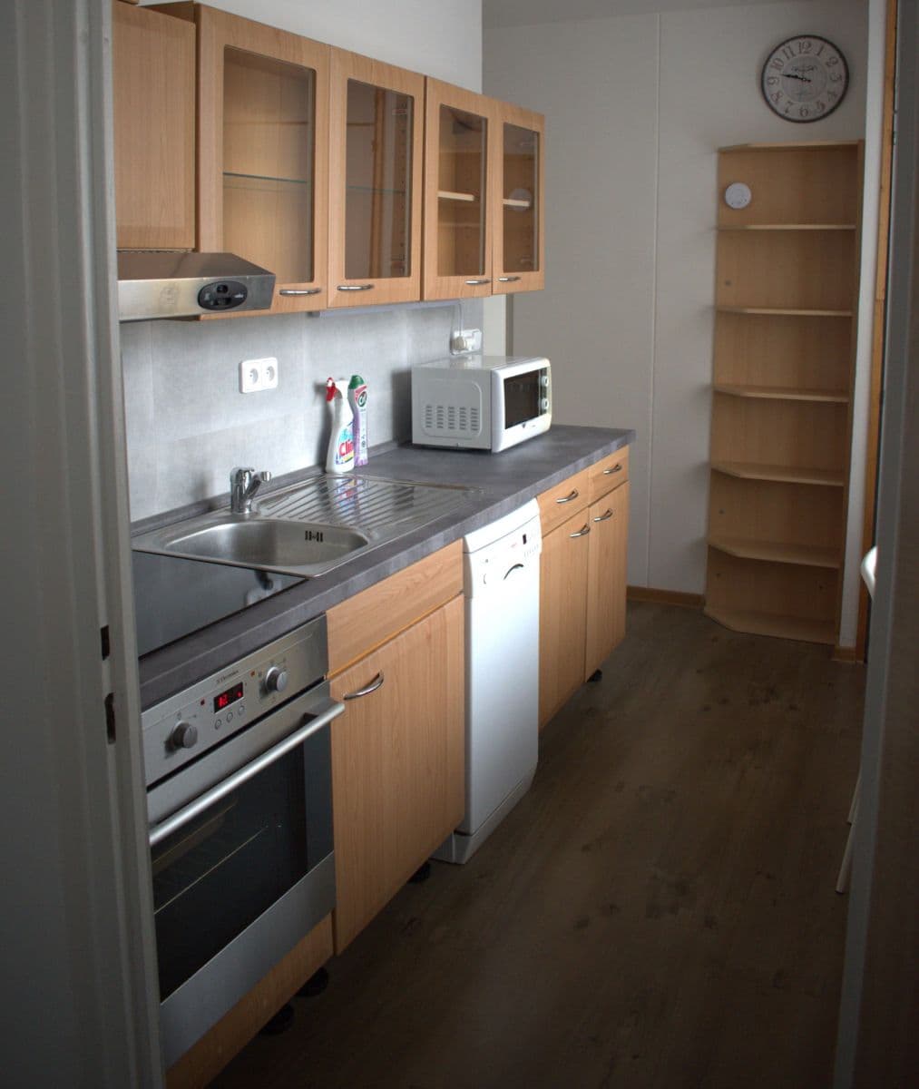 3 bedroom flat to rent, 72 m², K Sokolovně, Hradec Králové, Královéhradecký Region 3 bedroom flat to rent, 72 m², K Sokolovně, Hradec Králové, Královéhradecký Region