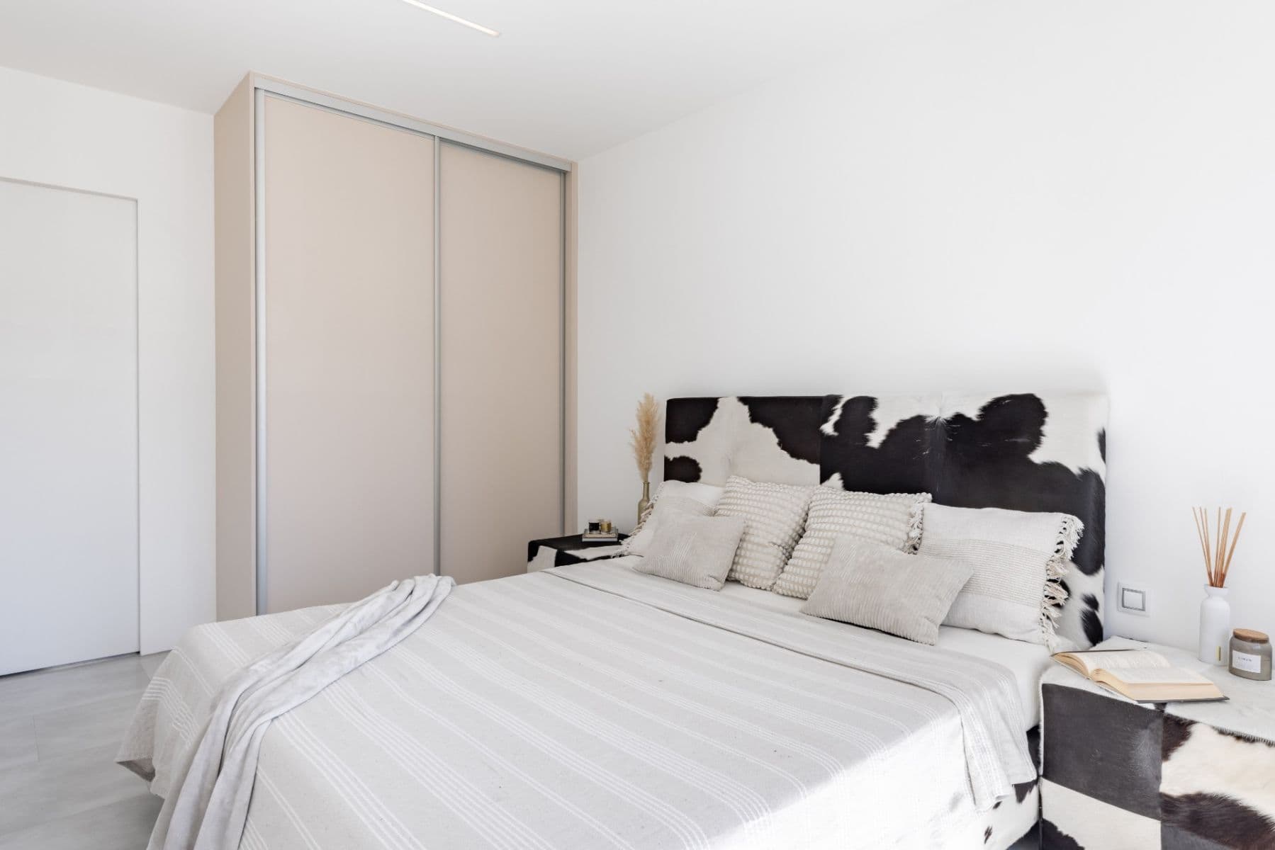 1 bedroom with open-plan kitchen flat for sale, 52 m², Jabloňová, Prague, Prague 1 bedroom with open-plan kitchen flat for sale, 52 m², Jabloňová, Prague, Prague