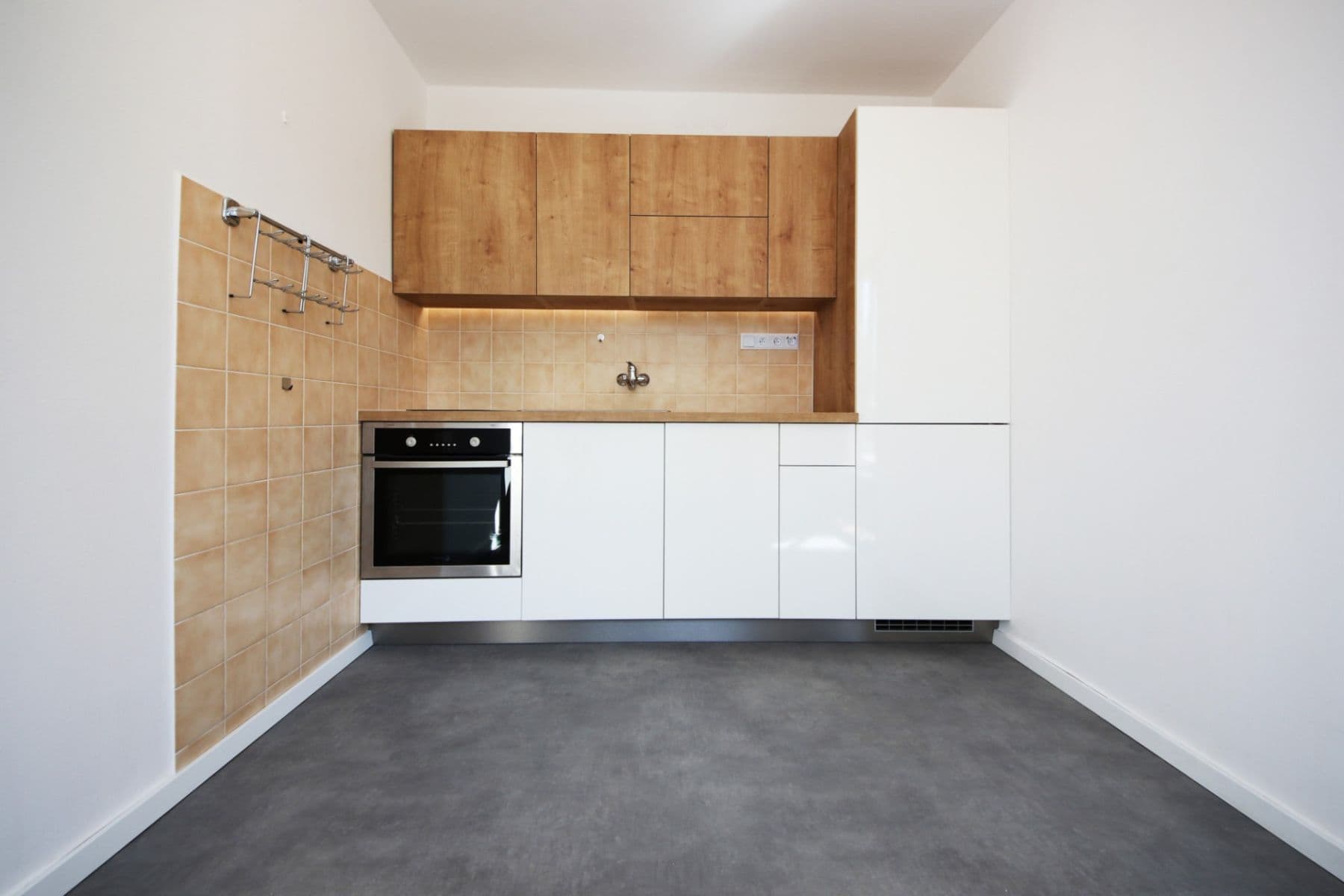 3 bedroom flat to rent, 56 m², Pujmanové, Prague, Prague 3 bedroom flat to rent, 56 m², Pujmanové, Prague, Prague