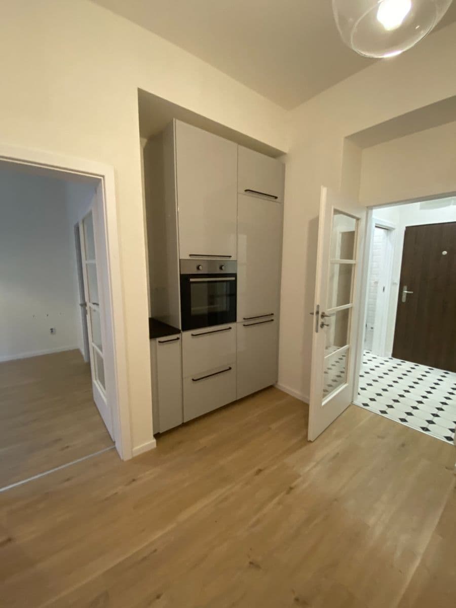 1 bedroom with open-plan kitchen flat for sale, 40 m², Pod Vilami, Prague, Prague 1 bedroom with open-plan kitchen flat for sale, 40 m², Pod Vilami, Prague, Prague