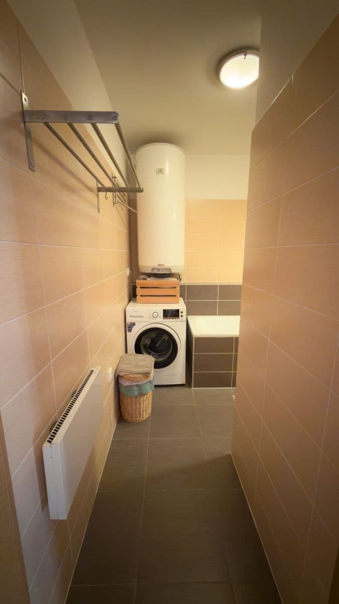 2 bedroom with open-plan kitchen flat for sale, 90 m², U potoka, Jinočany, Středočeský Region 2 bedroom with open-plan kitchen flat for sale, 90 m², U potoka, Jinočany, Středočeský Region