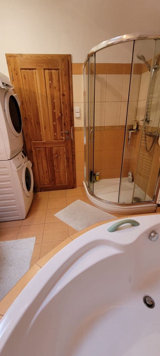 3 bedroom with open-plan kitchen flat for sale, 110 m², Třebízského, Jihlava, Vysočina Region 3 bedroom with open-plan kitchen flat for sale, 110 m², Třebízského, Jihlava, Vysočina Region