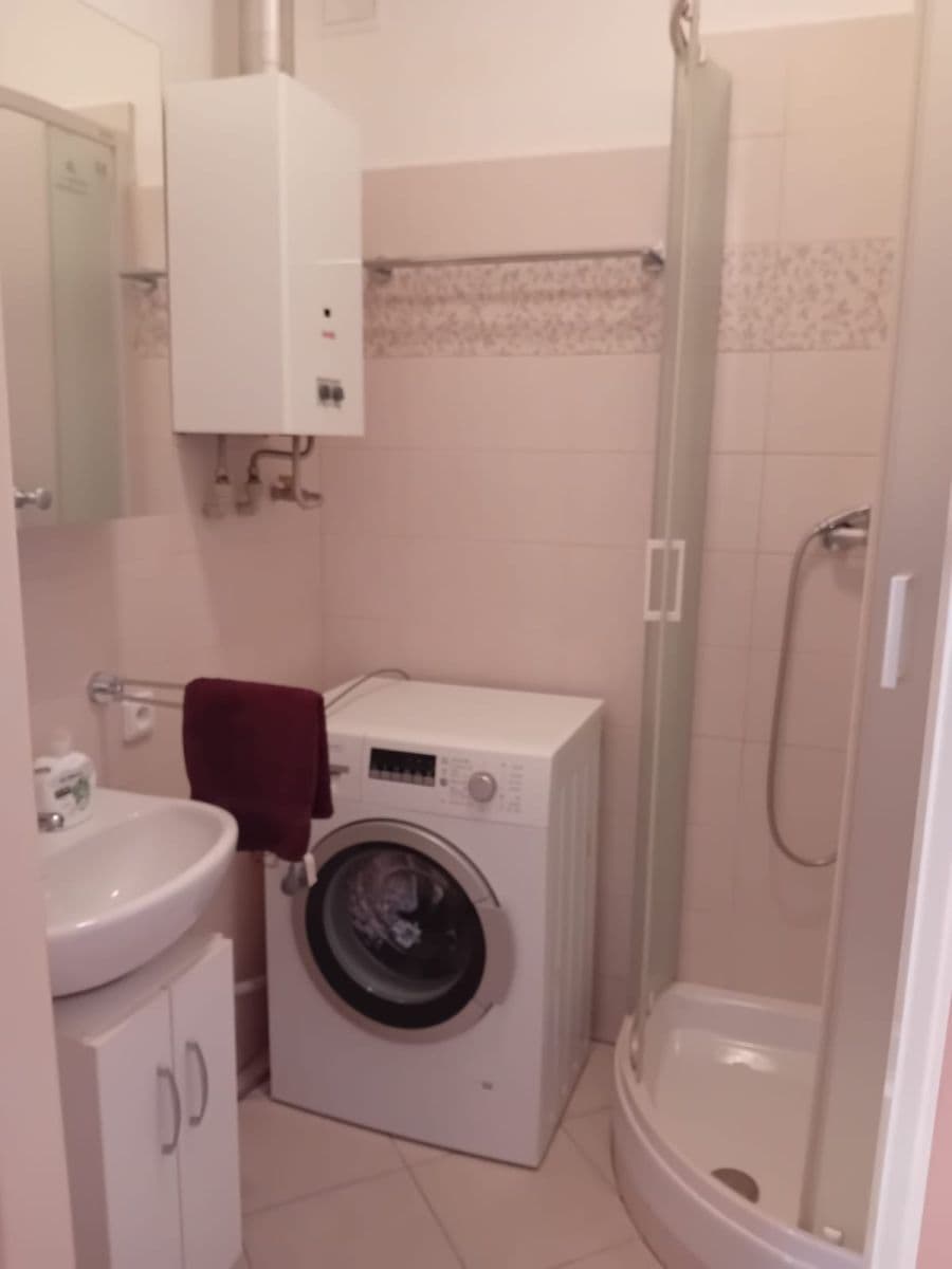 2 bedroom flat to rent, 73 m², Na Hlídce, Prague, Prague 2 bedroom flat to rent, 73 m², Na Hlídce, Prague, Prague