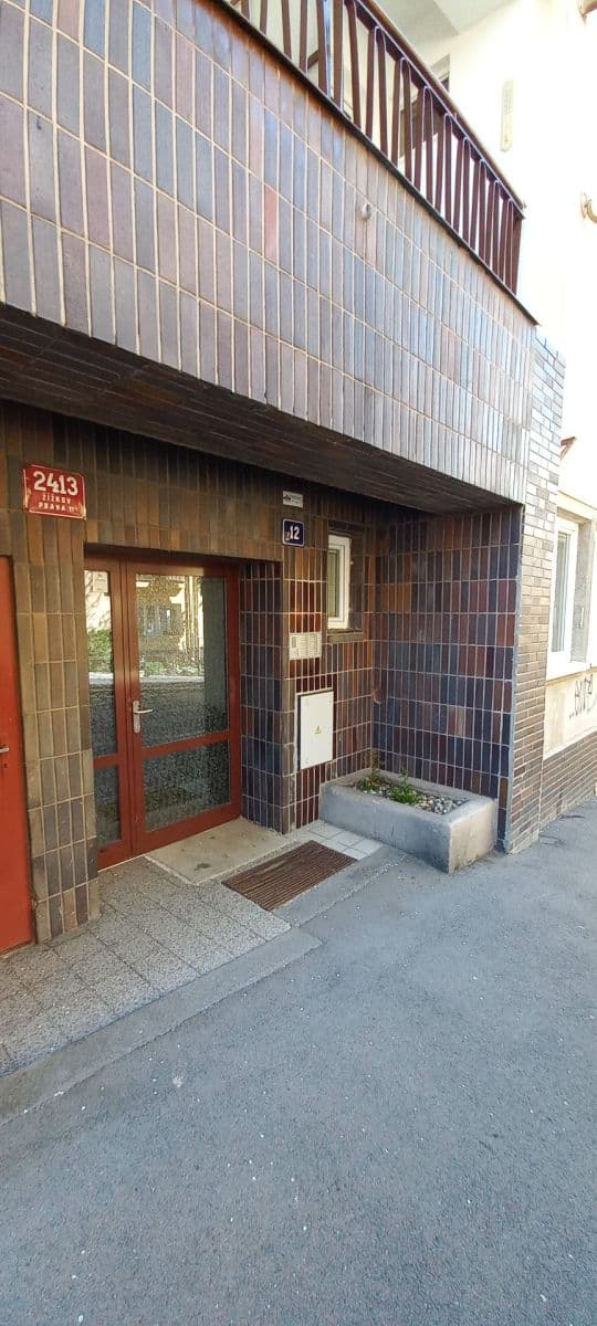 2 bedroom flat to rent, 73 m², Na Hlídce, Prague, Prague 2 bedroom flat to rent, 73 m², Na Hlídce, Prague, Prague