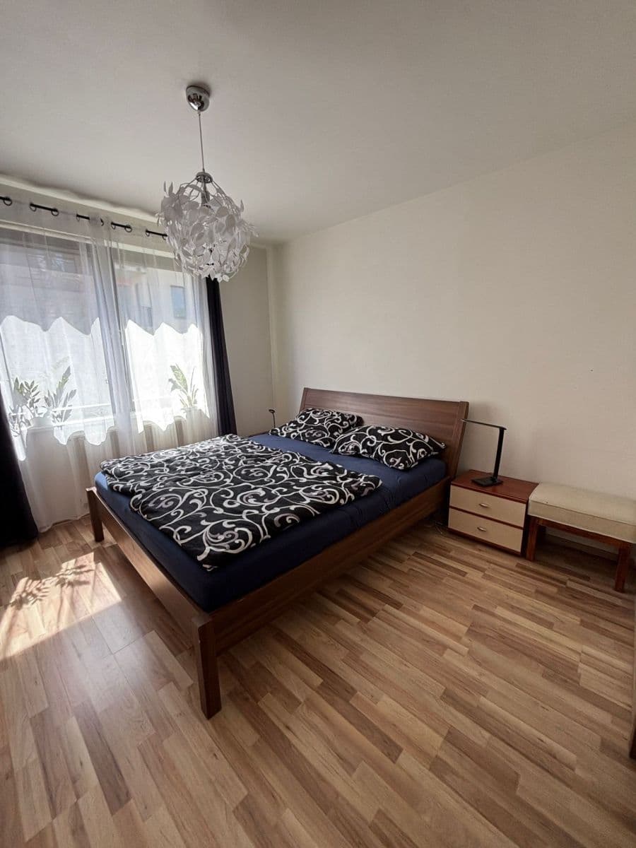 1 bedroom with open-plan kitchen flat to rent, 59 m², Hálův statek, Prague, Prague 1 bedroom with open-plan kitchen flat to rent, 59 m², Hálův statek, Prague, Prague
