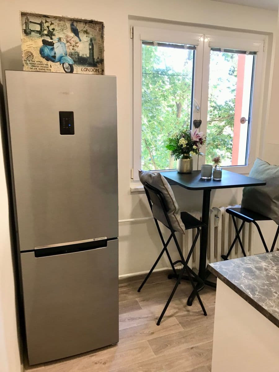 2 bedroom flat to rent, 56 m², Bubeníčkova, Prague, Prague 2 bedroom flat to rent, 56 m², Bubeníčkova, Prague, Prague