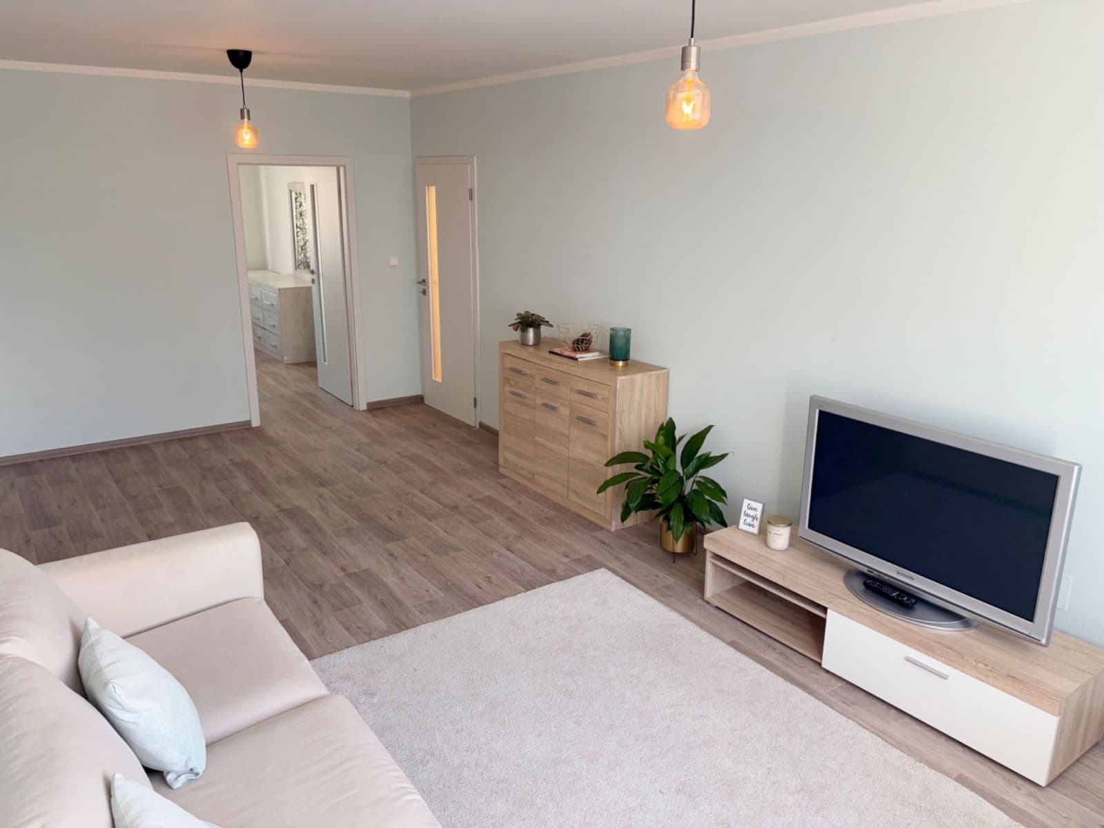 2 bedroom flat to rent, 56 m², Bubeníčkova, Prague, Prague 2 bedroom flat to rent, 56 m², Bubeníčkova, Prague, Prague