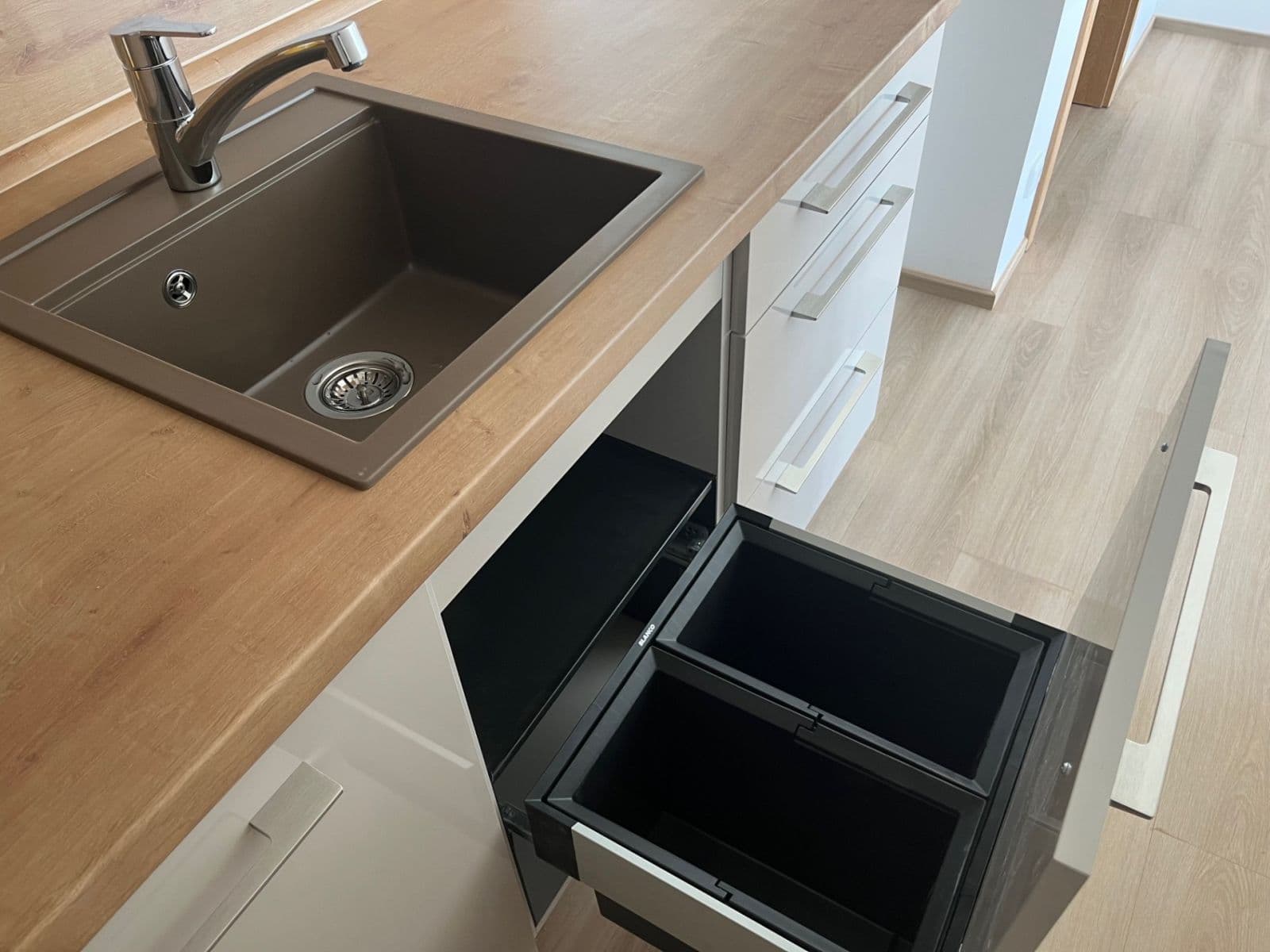 1 bedroom with open-plan kitchen flat to rent, 45 m², Honzíkova, Prague, Prague 1 bedroom with open-plan kitchen flat to rent, 45 m², Honzíkova, Prague, Prague