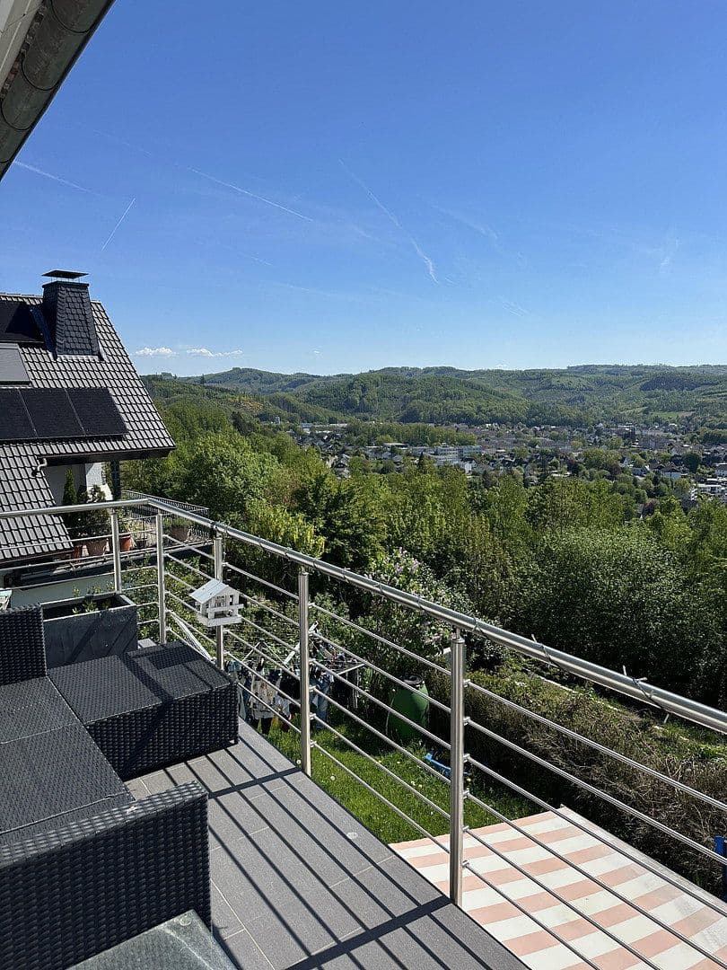 house for sale, 240 m², Bergneustadt, North Rhine-Westphalia house for sale, 240 m², Bergneustadt, North Rhine-Westphalia