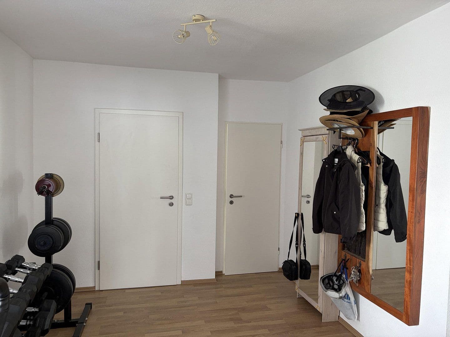 1 bedroom with open-plan kitchen flat to rent, 88 m², Mörfelden-Walldorf, Hesse 1 bedroom with open-plan kitchen flat to rent, 88 m², Mörfelden-Walldorf, Hesse