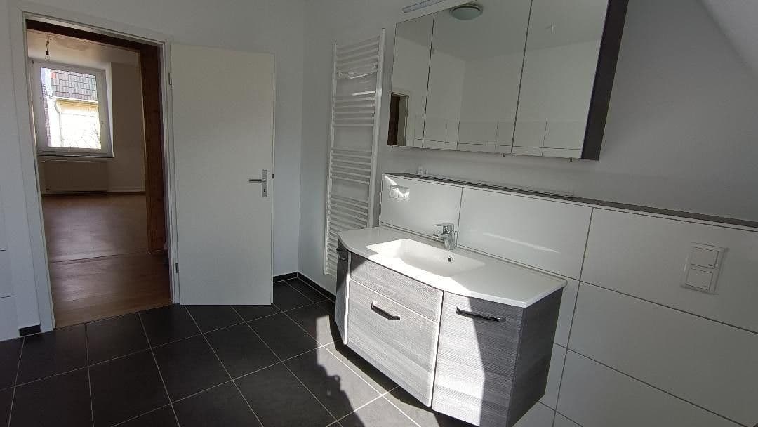 4 bedroom flat to rent, 100 m², Feldstr. 48, Wuppertal, North Rhine-Westphalia 4 bedroom flat to rent, 100 m², Feldstr. 48, Wuppertal, North Rhine-Westphalia