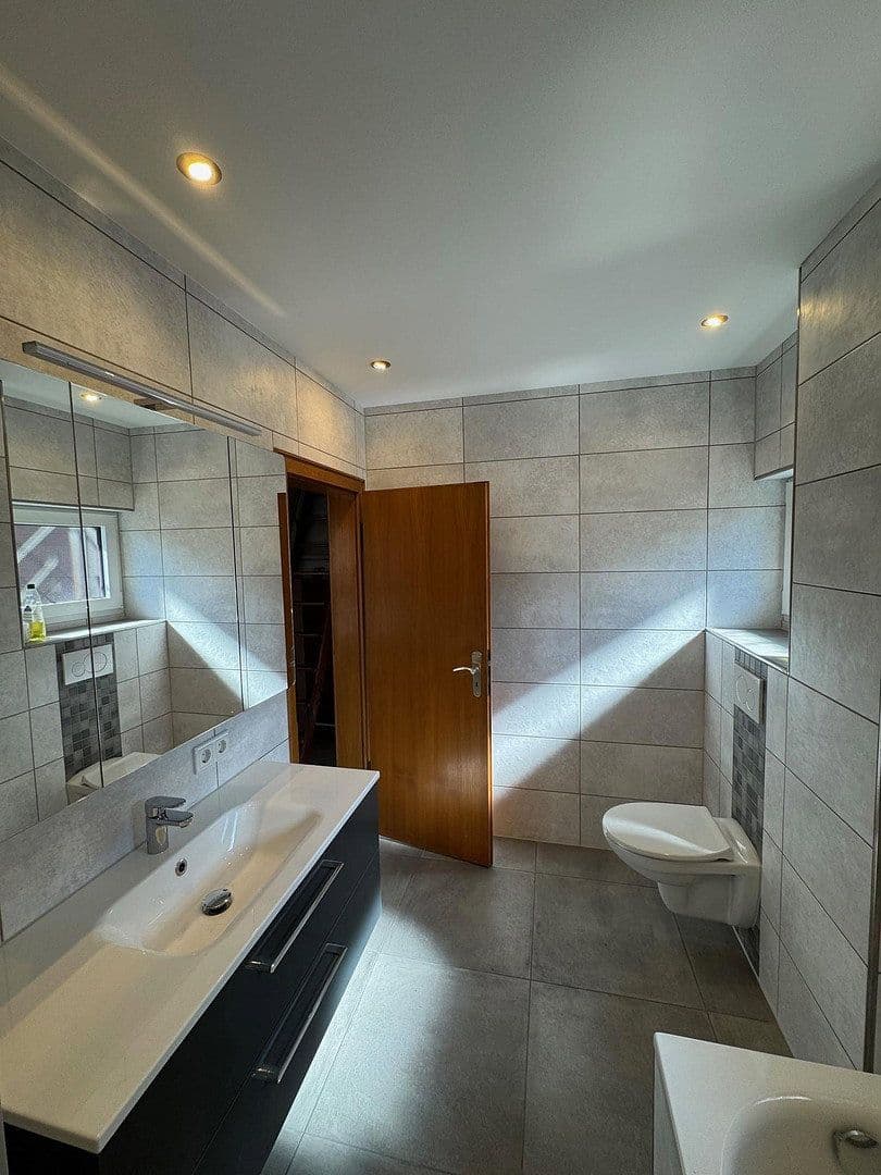 house to rent, 120 m², Oberhausen, North Rhine-Westphalia house to rent, 120 m², Oberhausen, North Rhine-Westphalia
