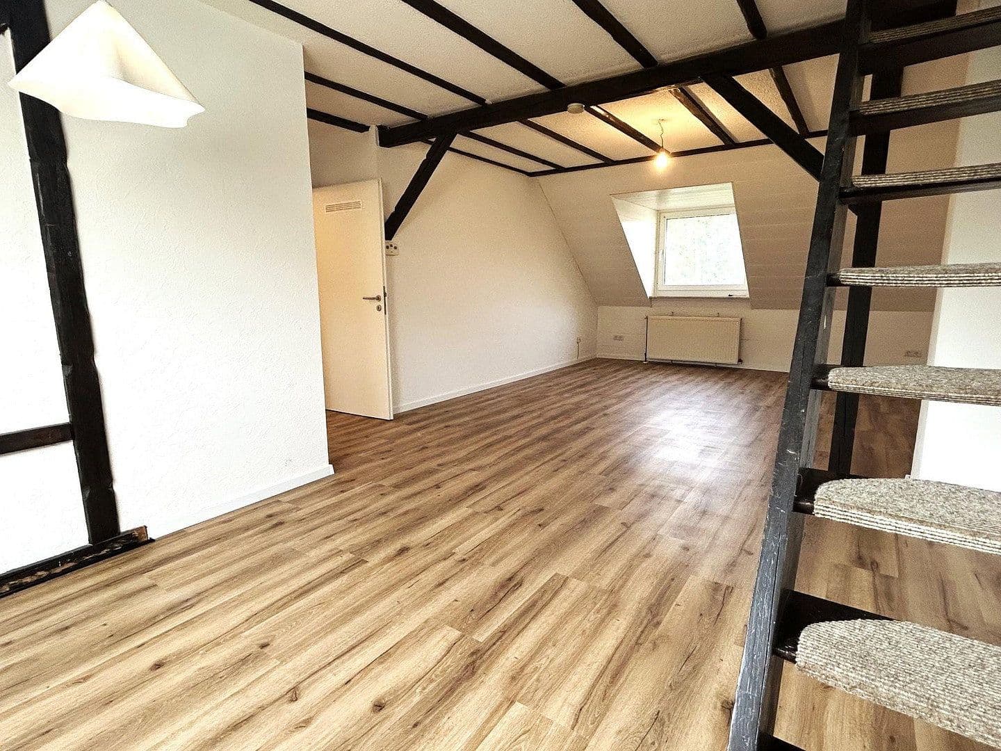 2 bedroom with open-plan kitchen flat to rent, 87 m², Grafenstraße 13, Wuppertal, North Rhine-Westphalia 2 bedroom with open-plan kitchen flat to rent, 87 m², Grafenstraße 13, Wuppertal, North Rhine-Westphalia