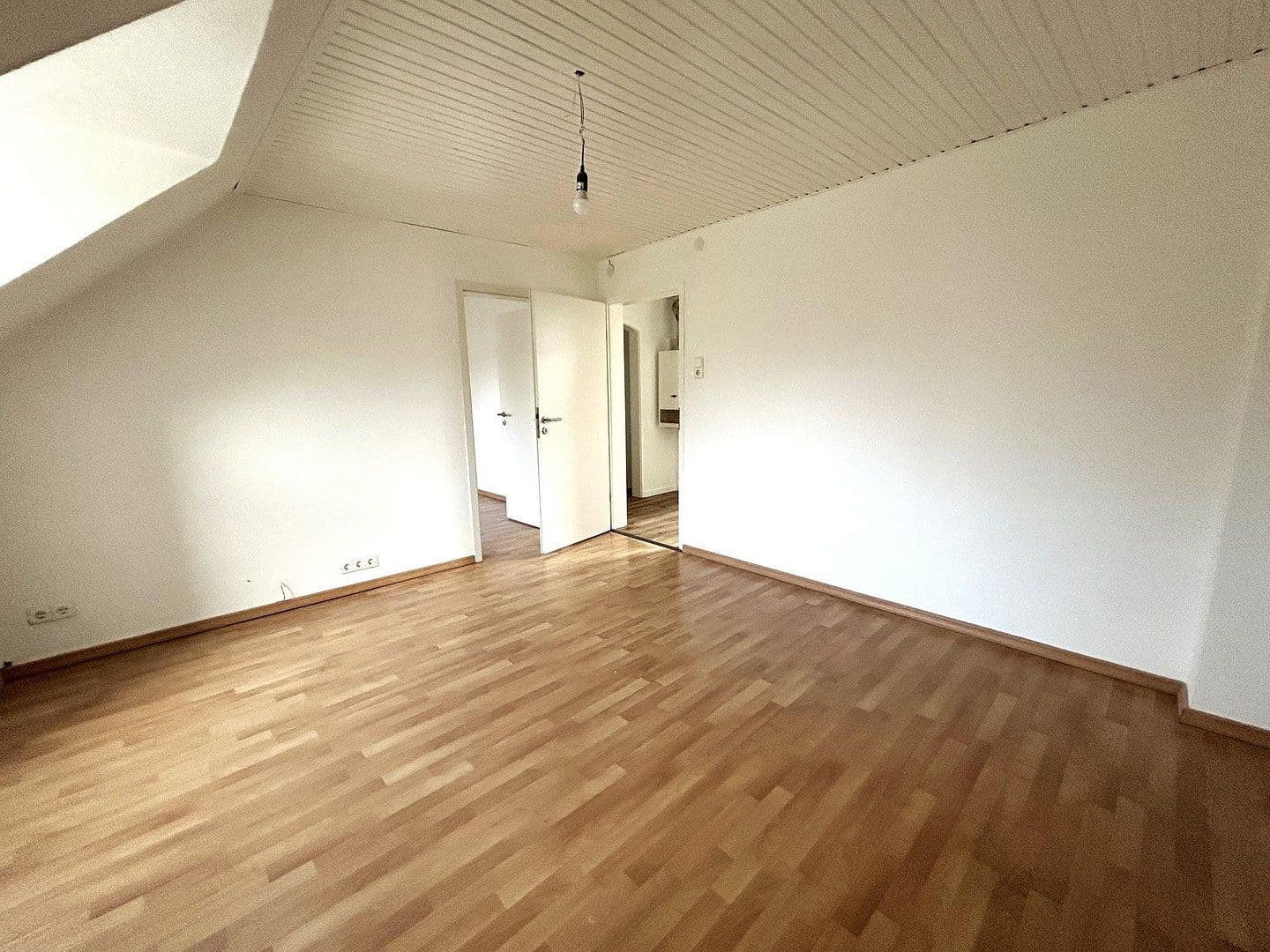 2 bedroom with open-plan kitchen flat to rent, 87 m², Grafenstraße 13, Wuppertal, North Rhine-Westphalia 2 bedroom with open-plan kitchen flat to rent, 87 m², Grafenstraße 13, Wuppertal, North Rhine-Westphalia