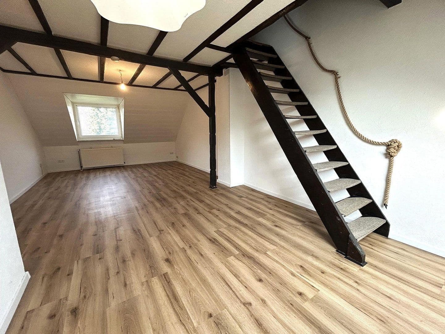 2 bedroom with open-plan kitchen flat to rent, 87 m², Grafenstraße 13, Wuppertal, North Rhine-Westphalia 2 bedroom with open-plan kitchen flat to rent, 87 m², Grafenstraße 13, Wuppertal, North Rhine-Westphalia