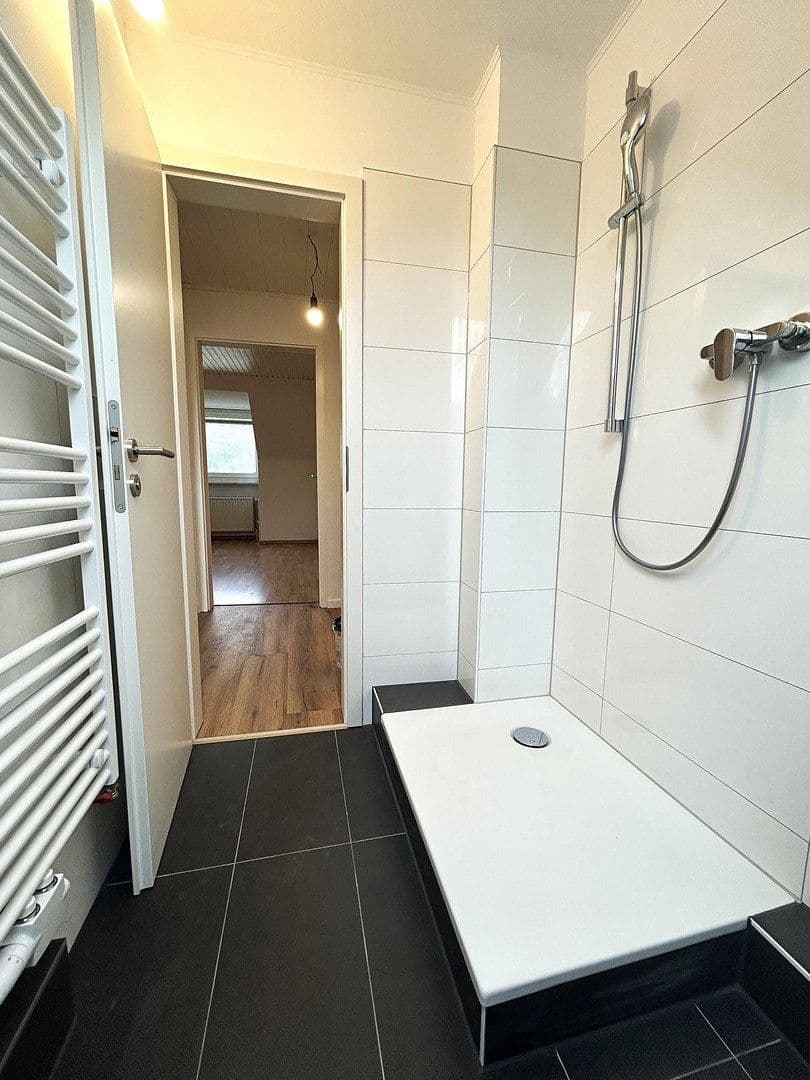 2 bedroom with open-plan kitchen flat to rent, 87 m², Grafenstraße 13, Wuppertal, North Rhine-Westphalia 2 bedroom with open-plan kitchen flat to rent, 87 m², Grafenstraße 13, Wuppertal, North Rhine-Westphalia