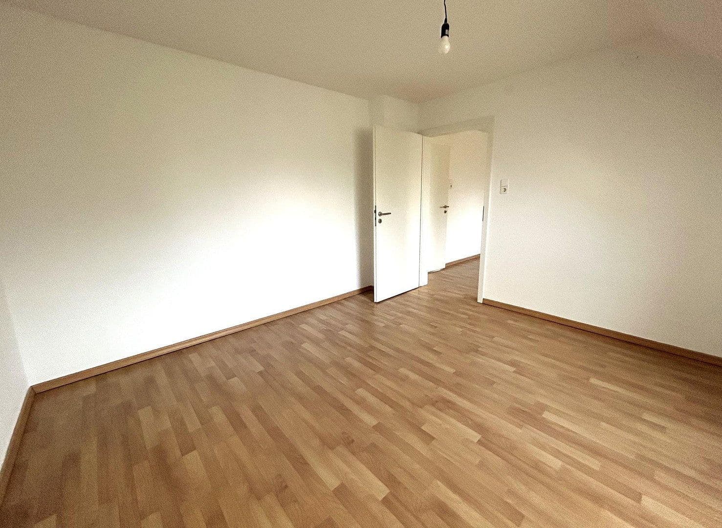 2 bedroom with open-plan kitchen flat to rent, 87 m², Grafenstraße 13, Wuppertal, North Rhine-Westphalia 2 bedroom with open-plan kitchen flat to rent, 87 m², Grafenstraße 13, Wuppertal, North Rhine-Westphalia