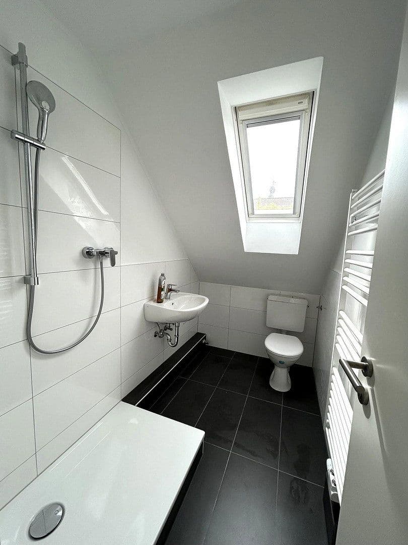 2 bedroom with open-plan kitchen flat to rent, 87 m², Grafenstraße 13, Wuppertal, North Rhine-Westphalia 2 bedroom with open-plan kitchen flat to rent, 87 m², Grafenstraße 13, Wuppertal, North Rhine-Westphalia