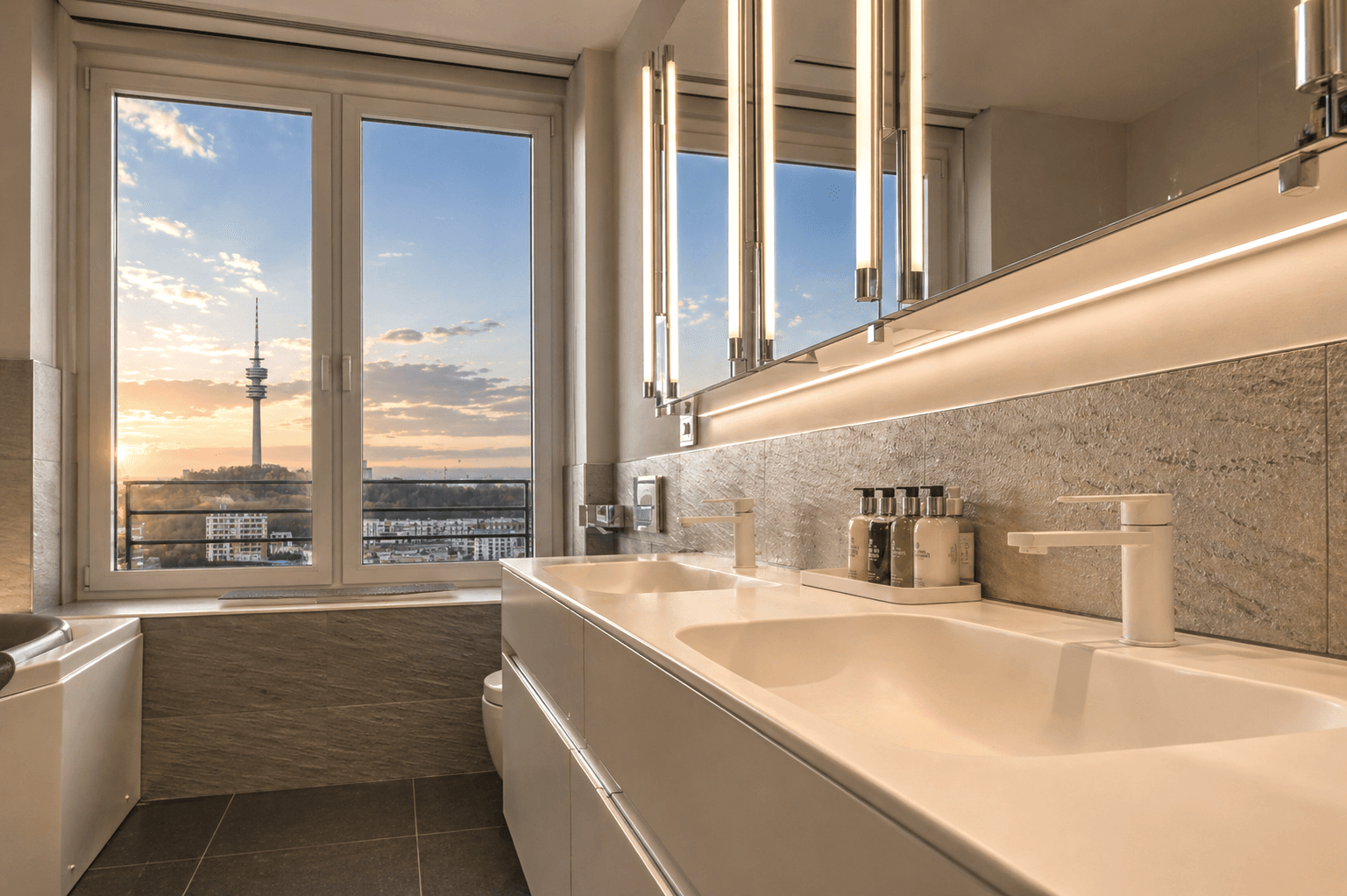 3 bedroom with open-plan kitchen flat for sale, 171 m², München, Bavaria 3 bedroom with open-plan kitchen flat for sale, 171 m², München, Bavaria