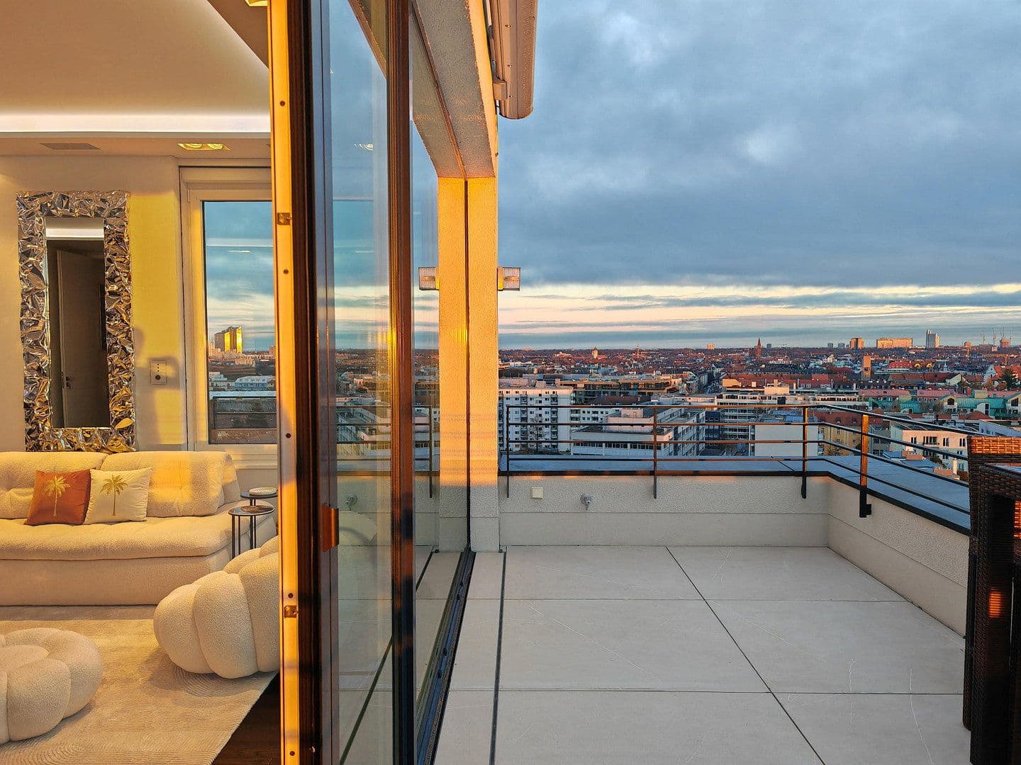 3 bedroom with open-plan kitchen flat for sale, 171 m², München, Bavaria 3 bedroom with open-plan kitchen flat for sale, 171 m², München, Bavaria