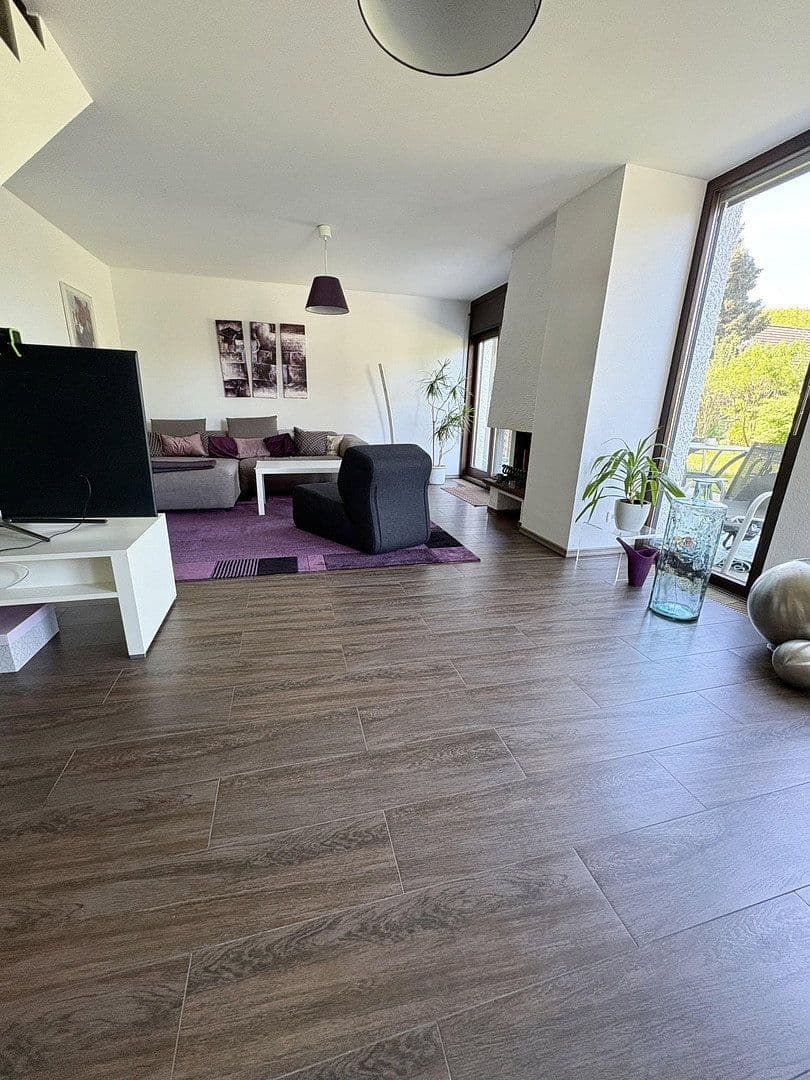 3 bedroom with open-plan kitchen flat for sale, 111 m², Niedernhausen, Hesse 3 bedroom with open-plan kitchen flat for sale, 111 m², Niedernhausen, Hesse