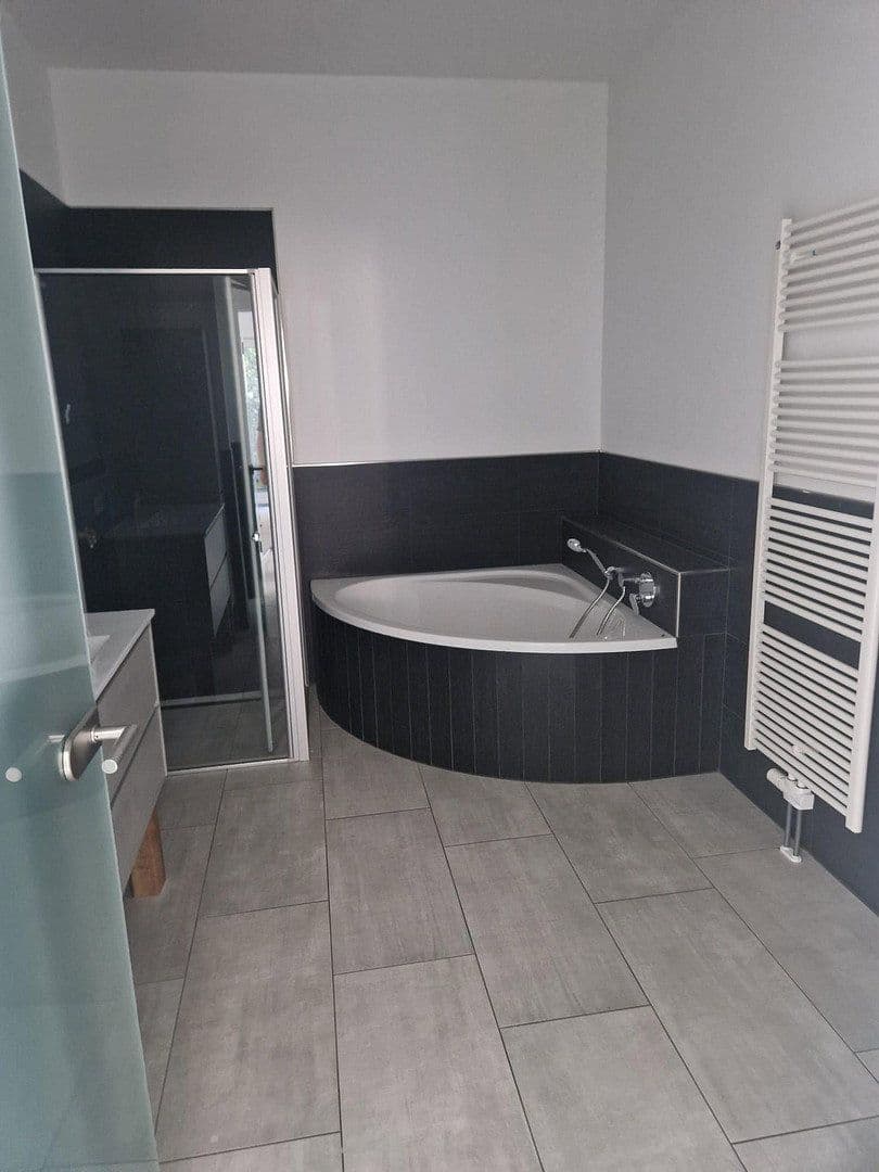 4 bedroom flat to rent, 155 m², Grenzach-Wyhlen, Baden-Württemberg 4 bedroom flat to rent, 155 m², Grenzach-Wyhlen, Baden-Württemberg