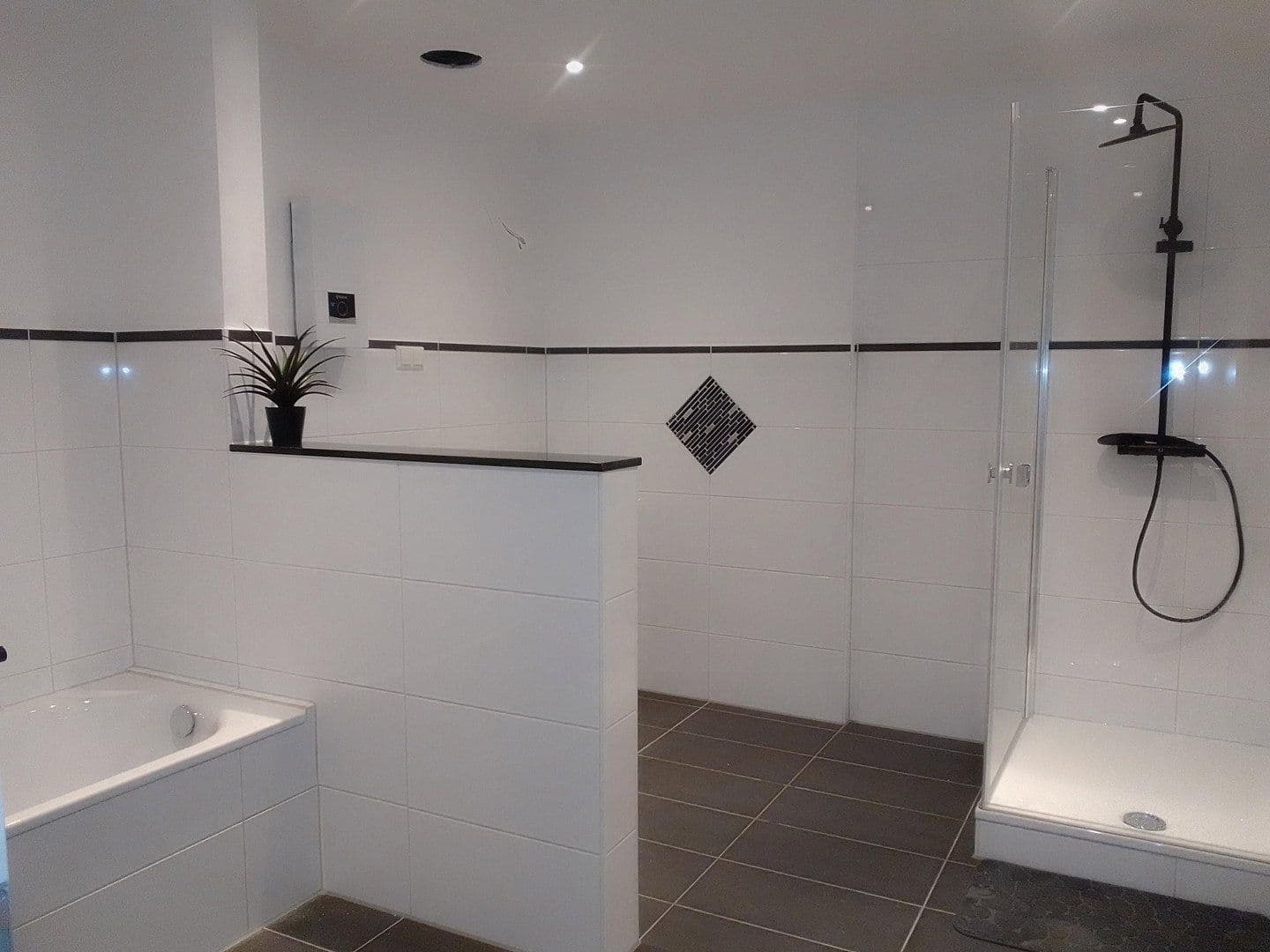 3 bedroom with open-plan kitchen flat to rent, 185 m², Harleßstr. 1a, Düsseldorf, North Rhine-Westphalia 3 bedroom with open-plan kitchen flat to rent, 185 m², Harleßstr. 1a, Düsseldorf, North Rhine-Westphalia