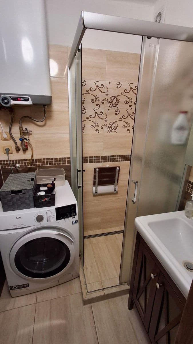 2 bedroom with open-plan kitchen flat to rent, 64 m², Stárkov, Královéhradecký Region 2 bedroom with open-plan kitchen flat to rent, 64 m², Stárkov, Královéhradecký Region