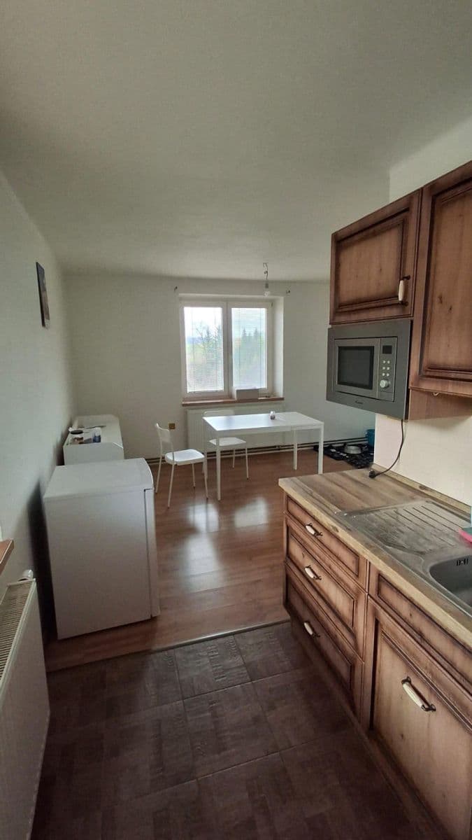 2 bedroom with open-plan kitchen flat to rent, 64 m², Stárkov, Královéhradecký Region 2 bedroom with open-plan kitchen flat to rent, 64 m², Stárkov, Královéhradecký Region