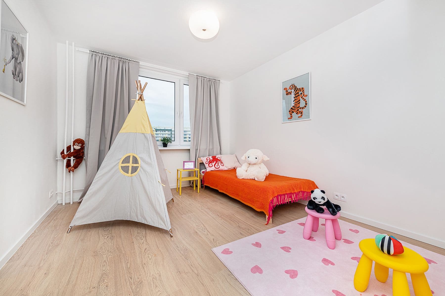 3 bedroom with open-plan kitchen flat for sale, 76 m², Poznaňská, Prague, Prague 3 bedroom with open-plan kitchen flat for sale, 76 m², Poznaňská, Prague, Prague