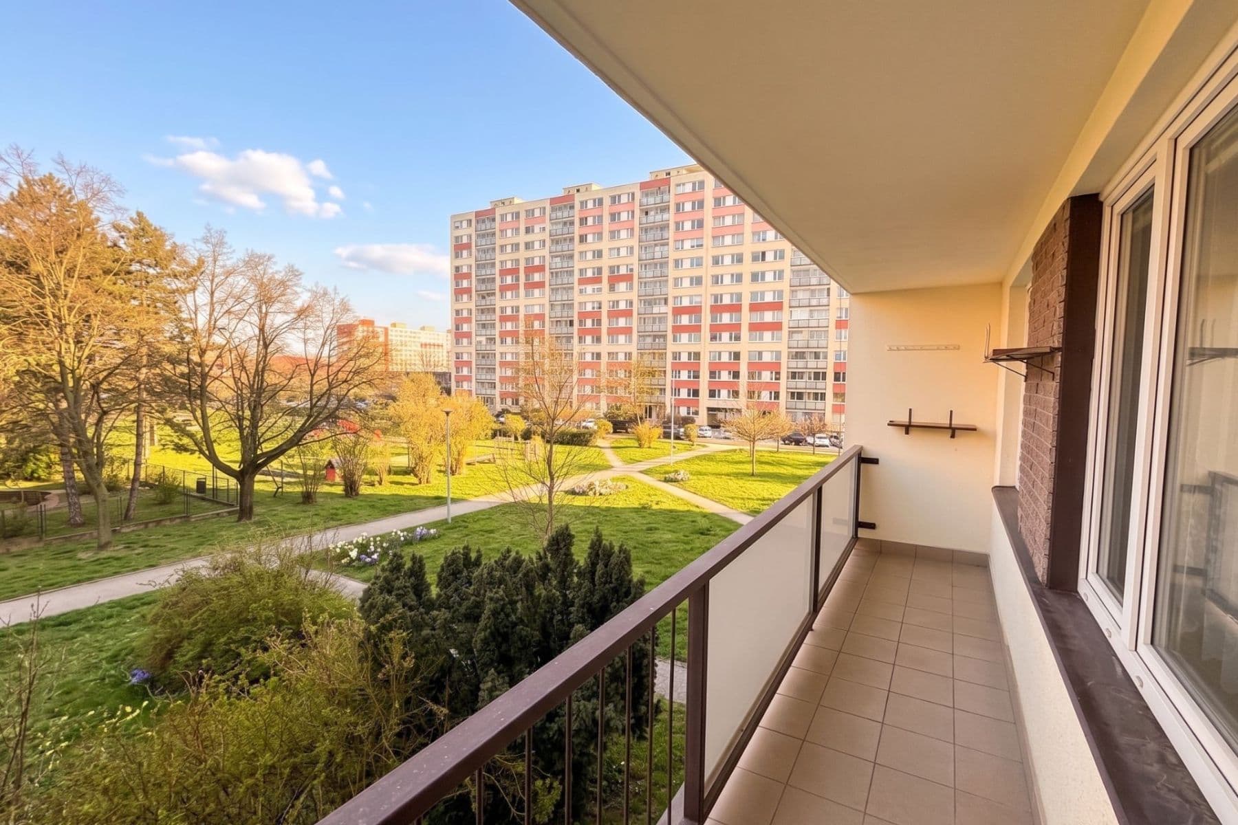 3 bedroom with open-plan kitchen flat for sale, 76 m², Poznaňská, Prague, Prague 3 bedroom with open-plan kitchen flat for sale, 76 m², Poznaňská, Prague, Prague