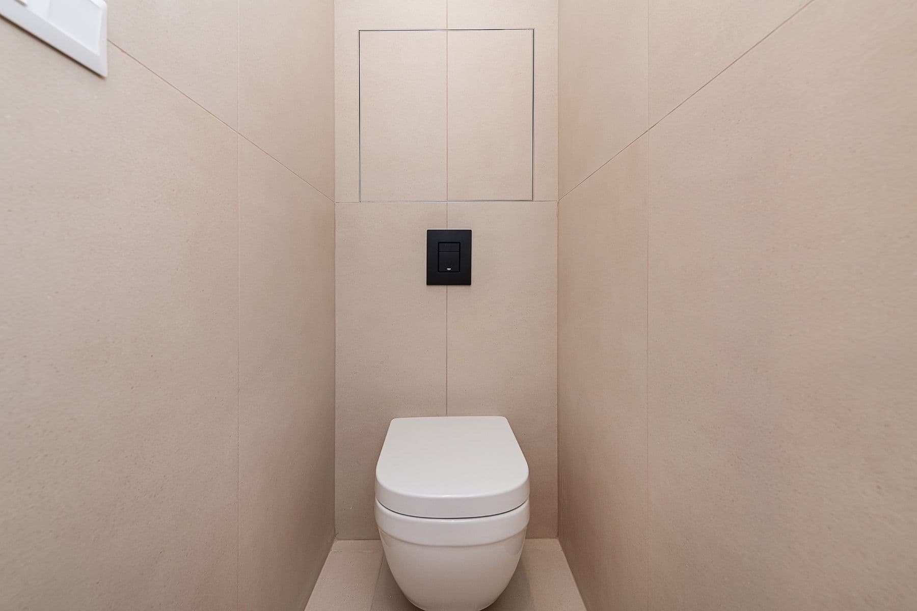 4 bedroom with open-plan kitchen flat for sale, 91 m², Branická, Prague, Prague 4 bedroom with open-plan kitchen flat for sale, 91 m², Branická, Prague, Prague