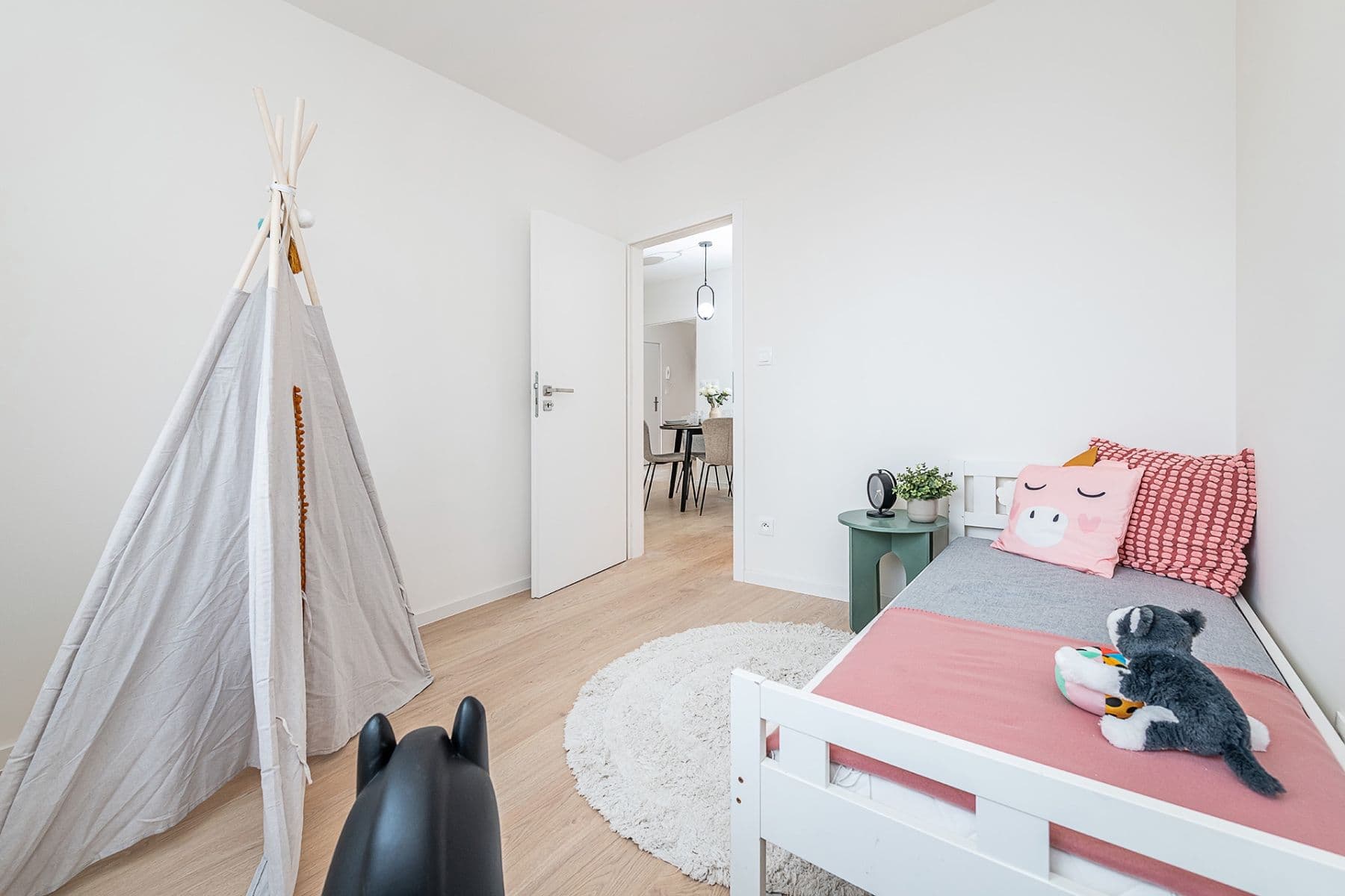 4 bedroom with open-plan kitchen flat for sale, 91 m², Branická, Prague, Prague 4 bedroom with open-plan kitchen flat for sale, 91 m², Branická, Prague, Prague