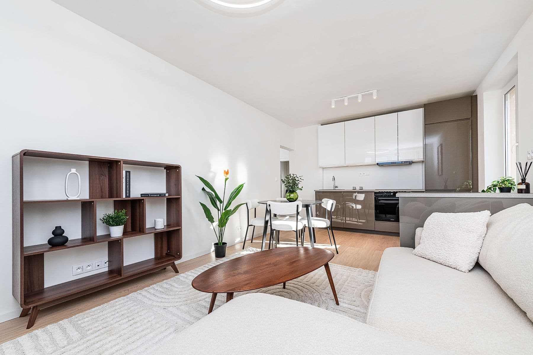 4 bedroom with open-plan kitchen flat for sale, 91 m², Branická, Prague, Prague 4 bedroom with open-plan kitchen flat for sale, 91 m², Branická, Prague, Prague